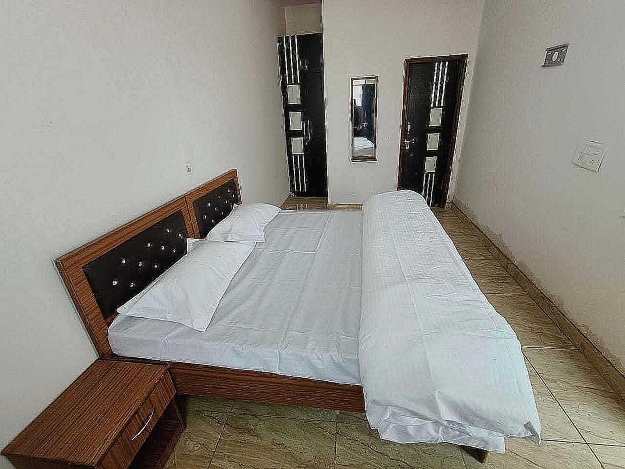 Pop New Hotel Hometown Dadri Exterior foto
